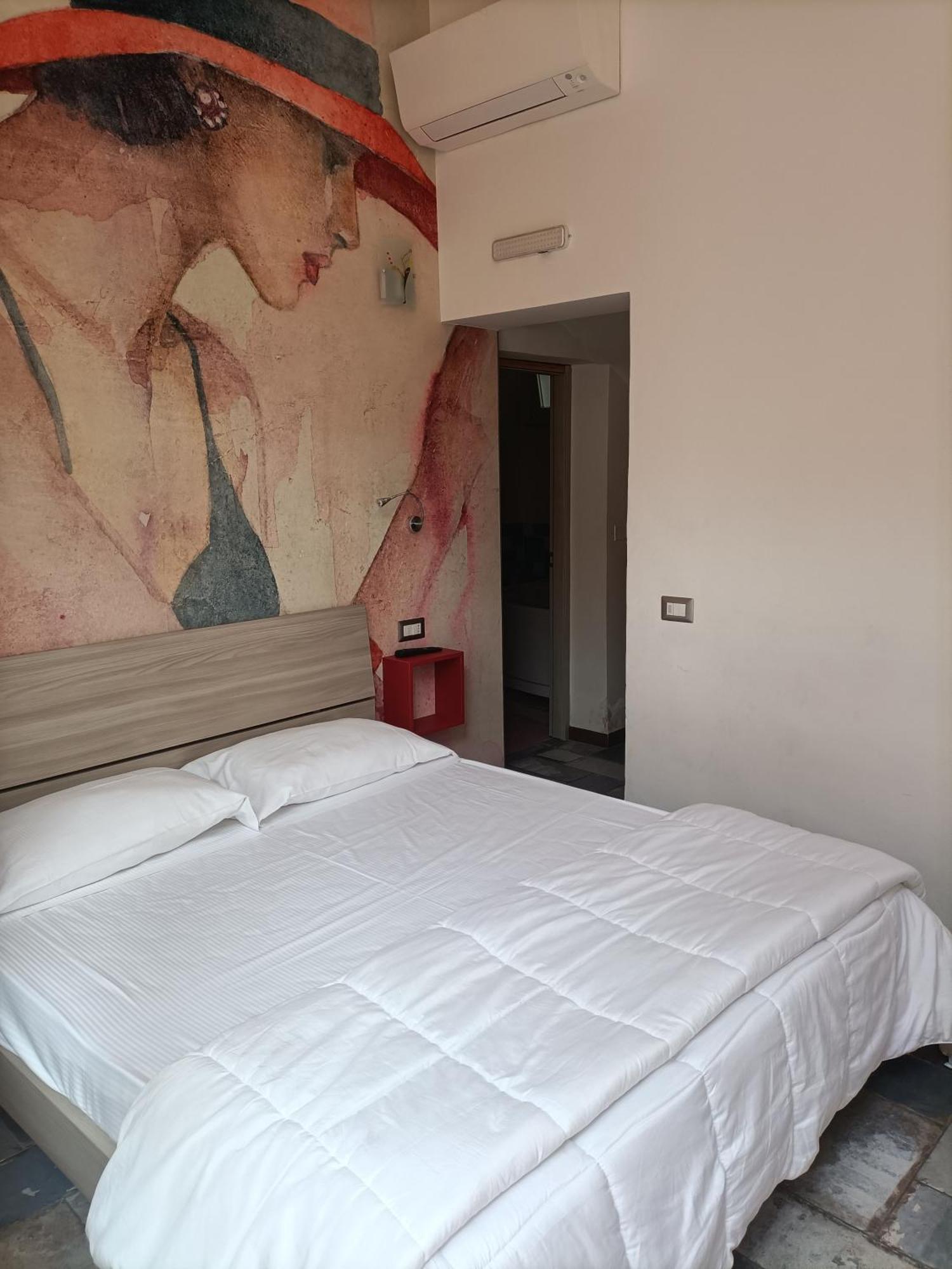 Maison Belle Epoque & Suites Oristano Værelse billede