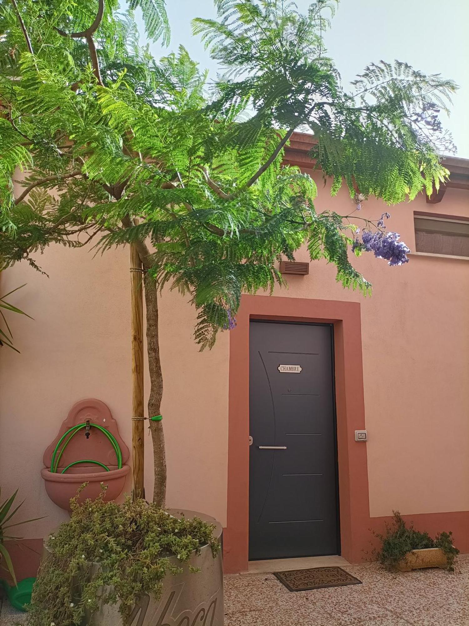 Maison Belle Epoque & Suites Oristano Værelse billede